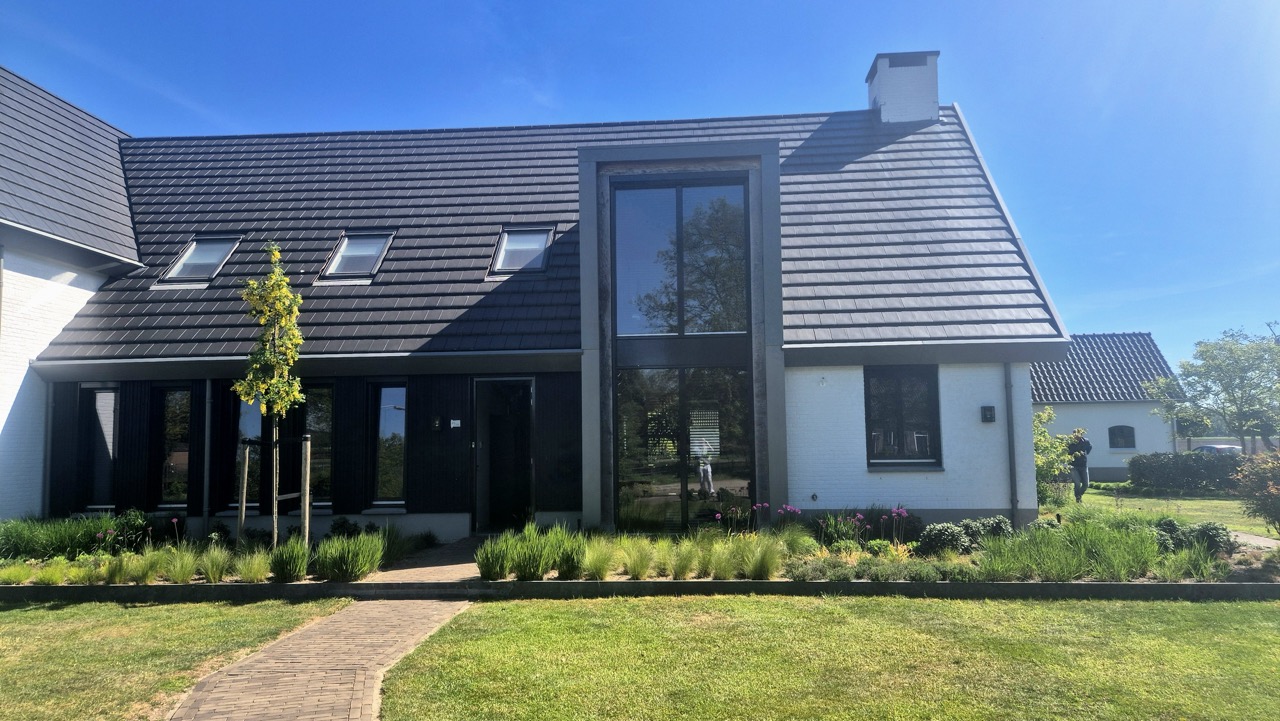 Professioneel schilderwerk Particuliere woonboerderij Zijtaart